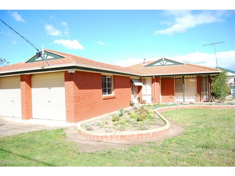 108 McClelland Avenue, Lara VIC 3212