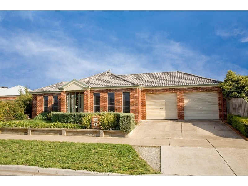 13 Lipson Drive, Lara VIC 3212