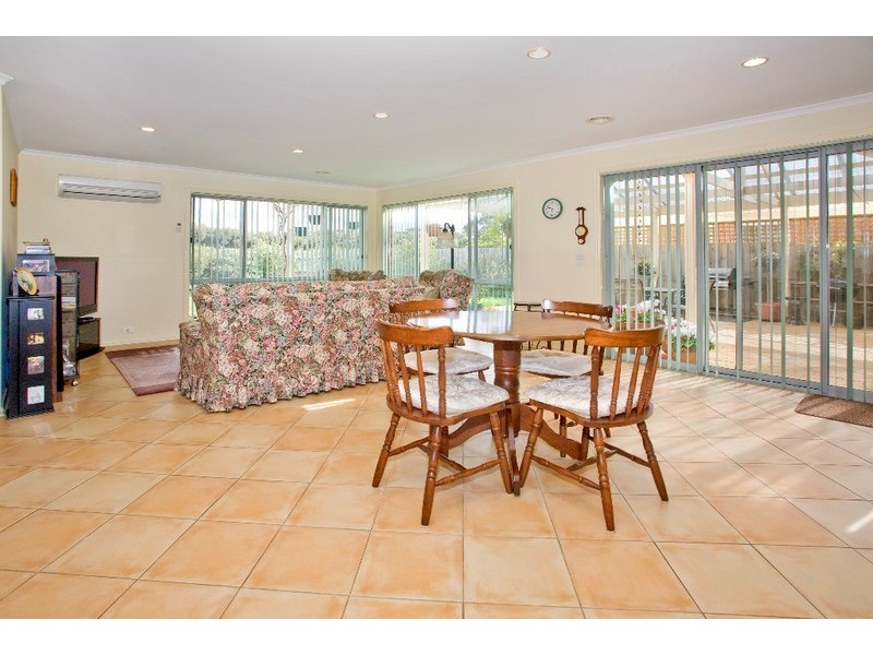 13 Lipson Drive, Lara VIC 3212