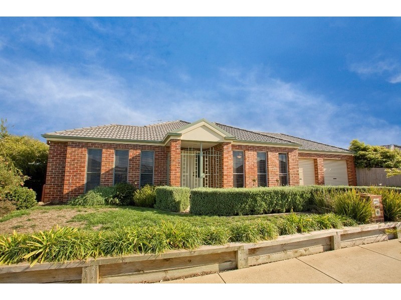 13 Lipson Drive, Lara VIC 3212