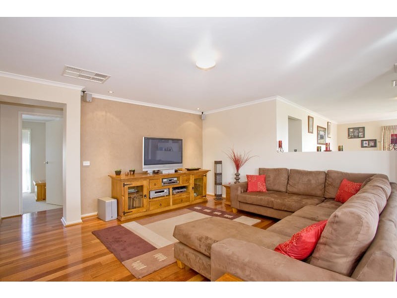 49 Country Gardens Drive, Lara VIC 3212