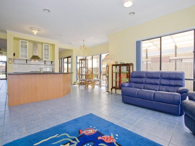 16 Cormican Place, Lovely Banks VIC 3221