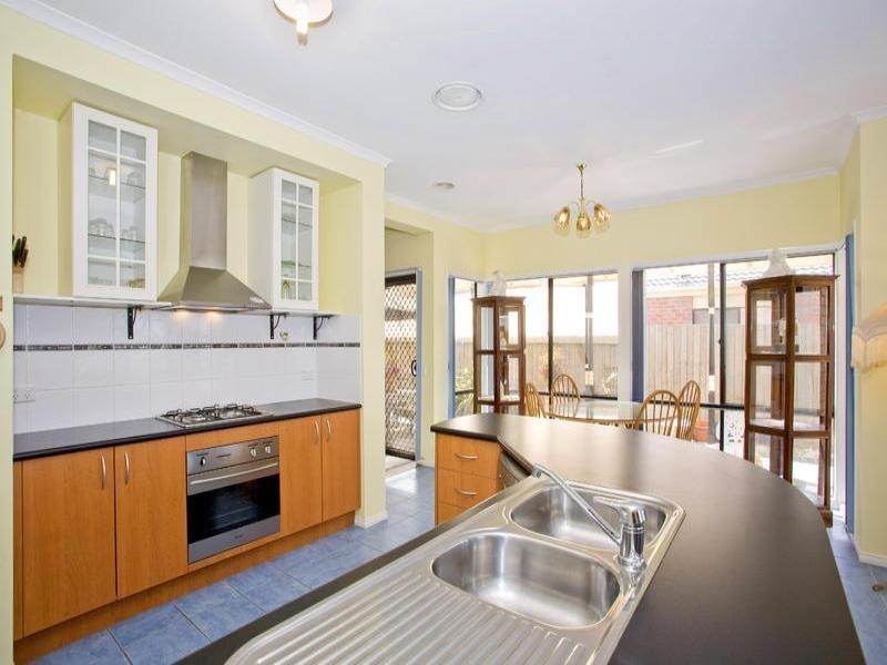 16 Cormican Place, Lovely Banks VIC 3221