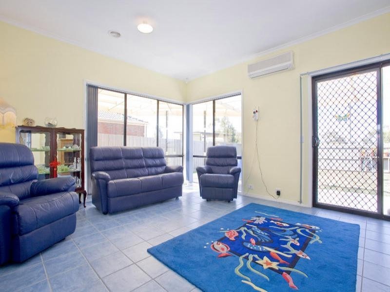 16 Cormican Place, Lovely Banks VIC 3221