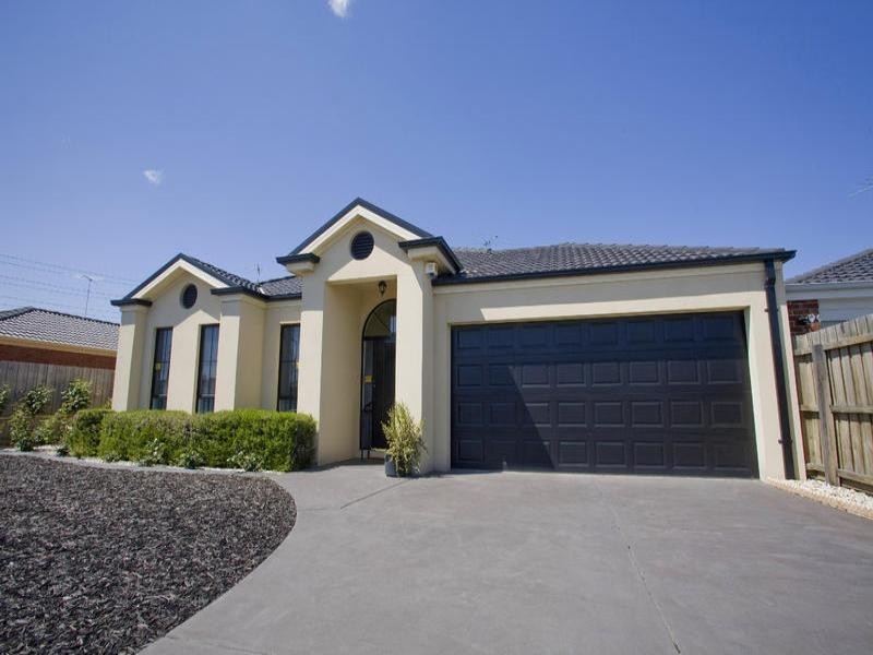 16 Cormican Place, Lovely Banks VIC 3221