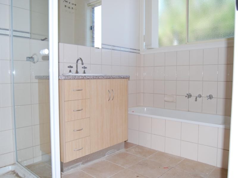 33 Citius Close, Lara VIC 3212