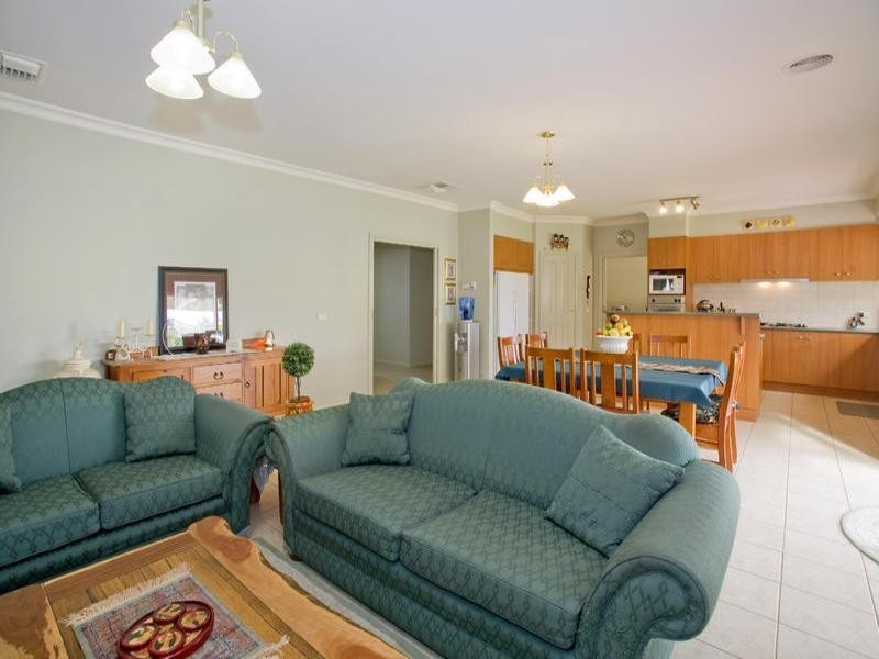 97-99 Blackbird Circuit, Lara VIC 3212