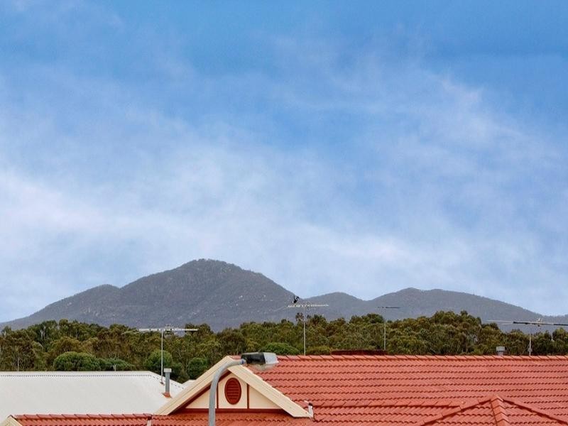 8 Cypress Court, Lara VIC 3212