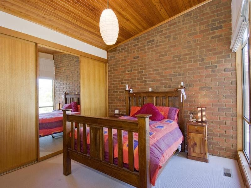 11 Turner Avenue, Lara VIC 3212