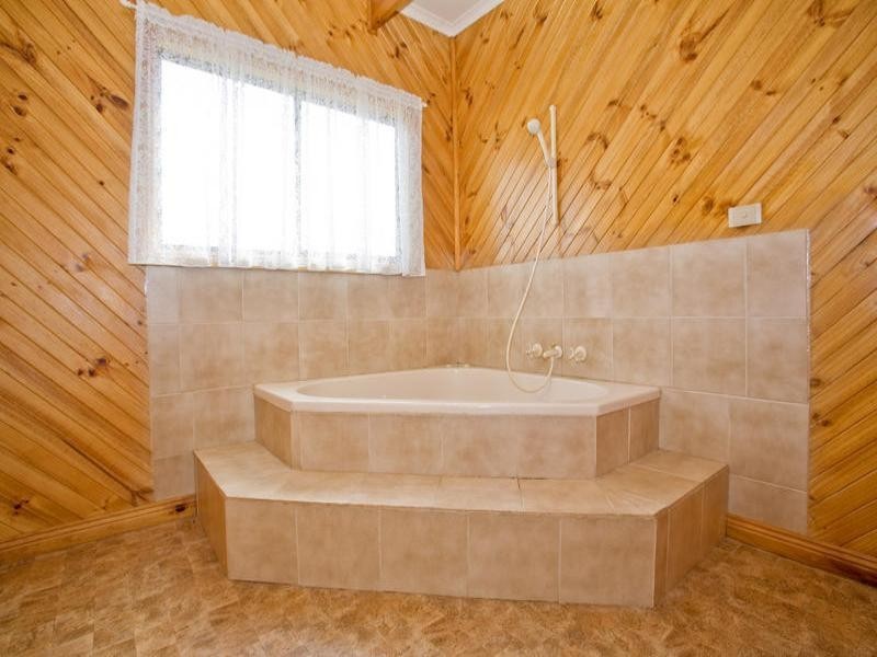 2 Rock Street, Lara VIC 3212