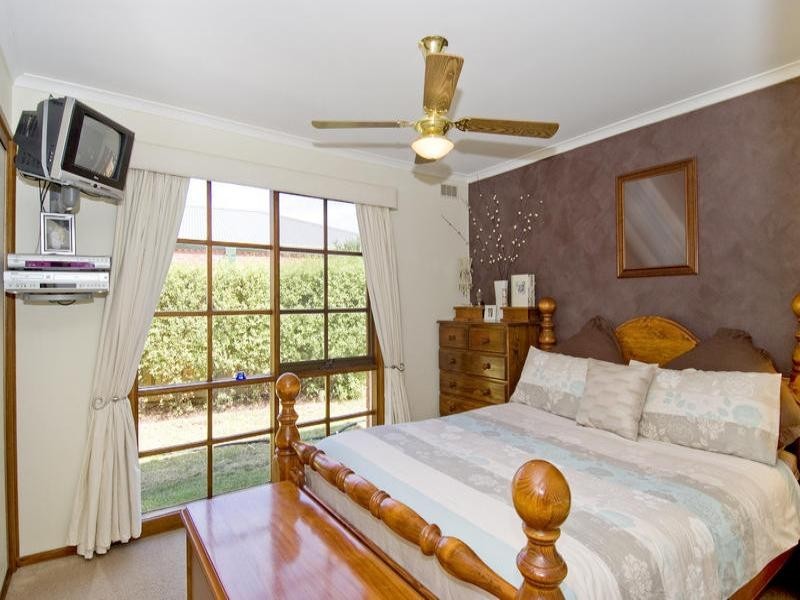 45 McClelland Avenue, Lara VIC 3212