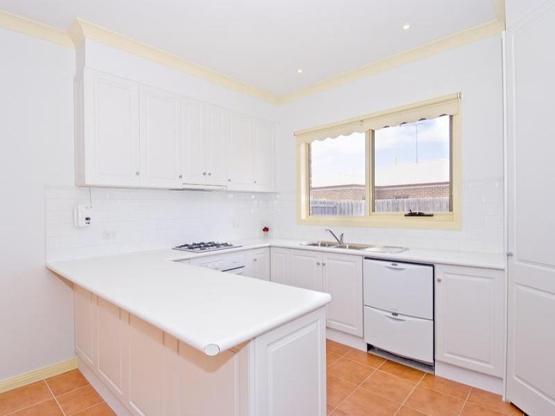 15 Francis Court, Lara VIC 3212