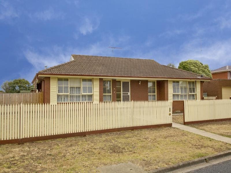 1 Sheeran Crescent, Lara VIC 3212