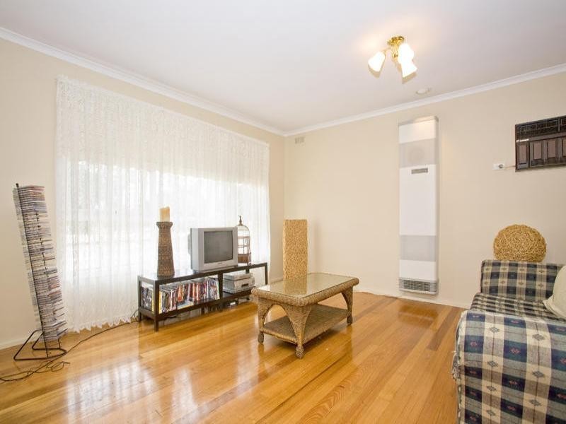 1 Sheeran Crescent, Lara VIC 3212