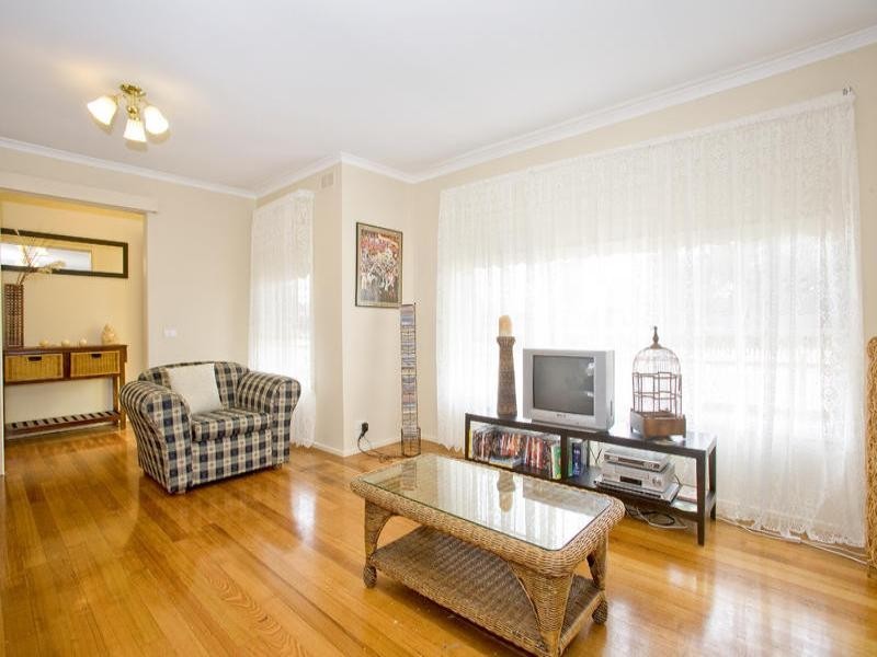 1 Sheeran Crescent, Lara VIC 3212