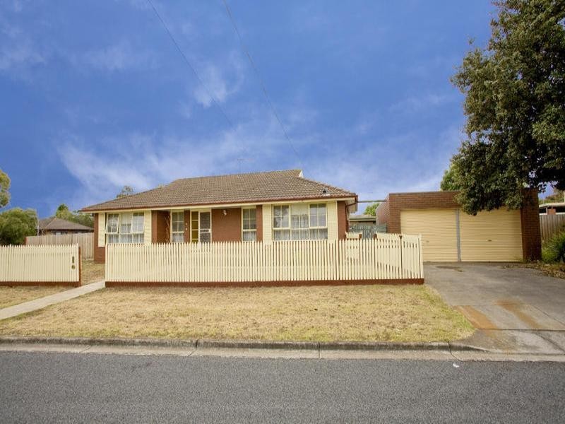 1 Sheeran Crescent, Lara VIC 3212