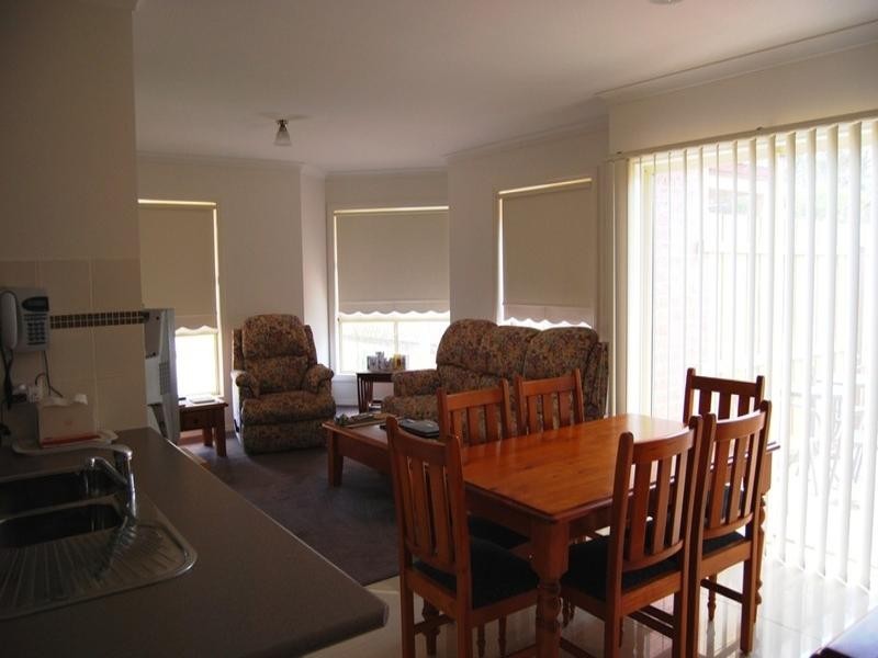 Unit 2/2 Young Street, Lara VIC 3212