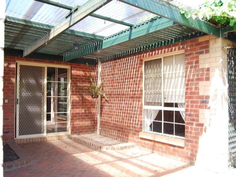 29 Cameron Crescent, Lara VIC 3212