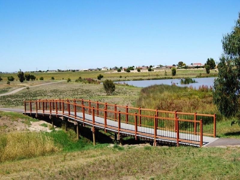 48 Raymond George Plc, Lara VIC 3212