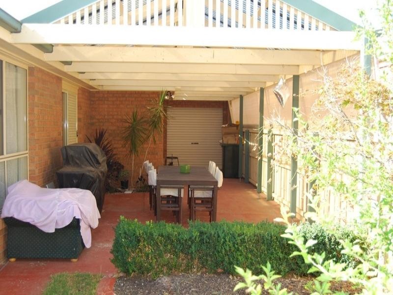 13 Stefan Court, Lara VIC 3212