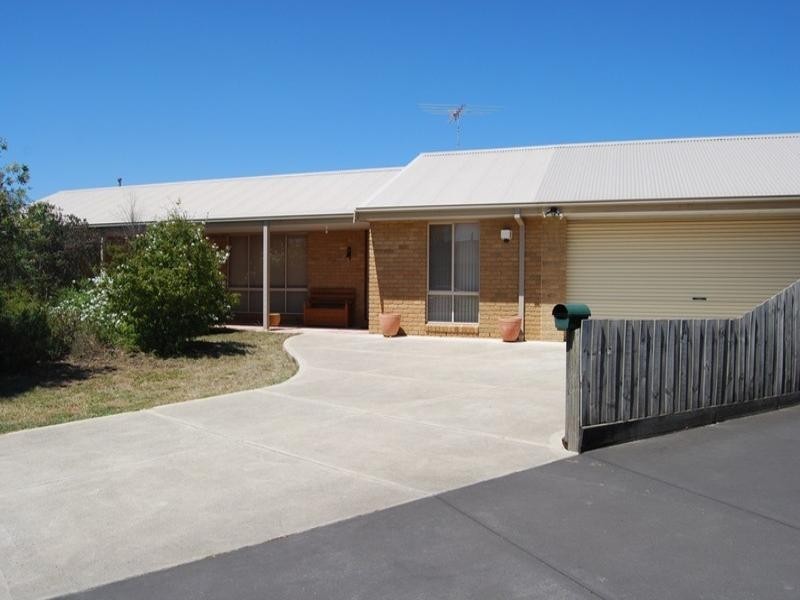 4 Gindalbie Court, Lara VIC 3212