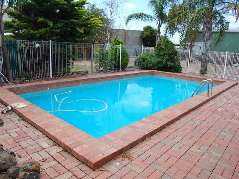 13 Clover Street, Lara VIC 3212