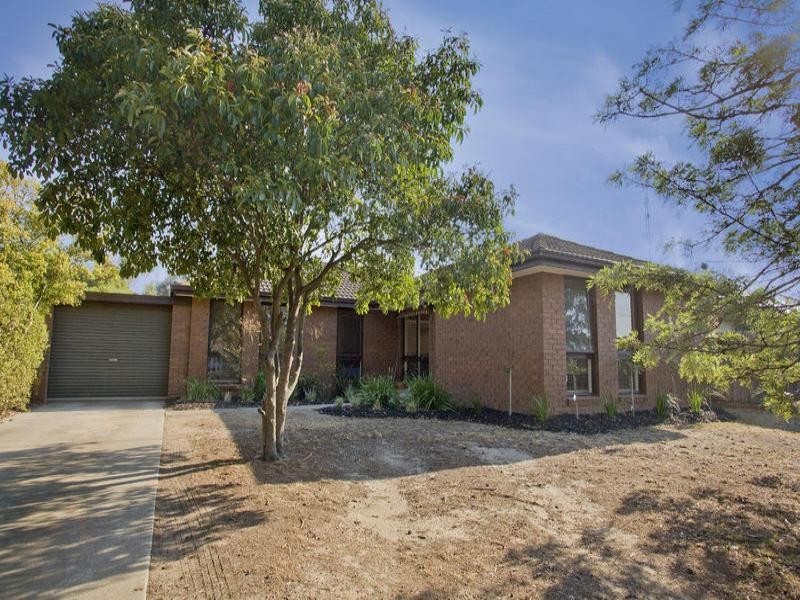 70 Smeaton Close, Lara VIC 3212