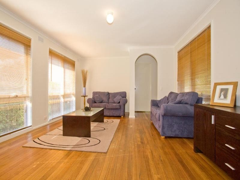 70 Smeaton Close, Lara VIC 3212