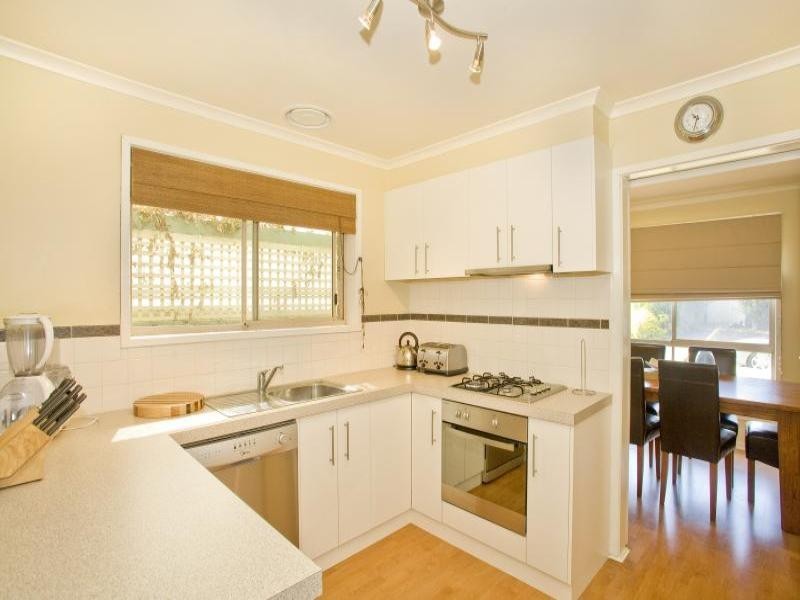 18 Waliki Court, Lara VIC 3212