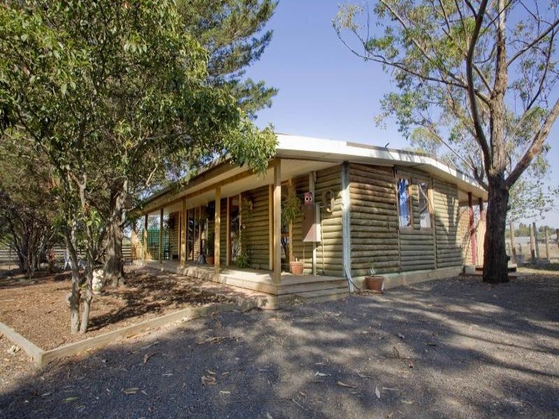 135 Old Melbourne Road, Lara VIC 3212