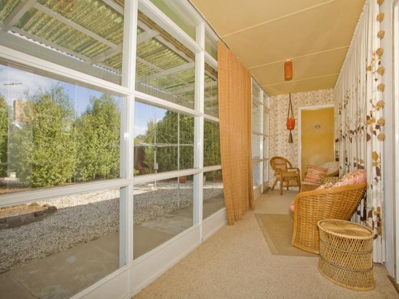 42 Forest Road, Lara VIC 3212