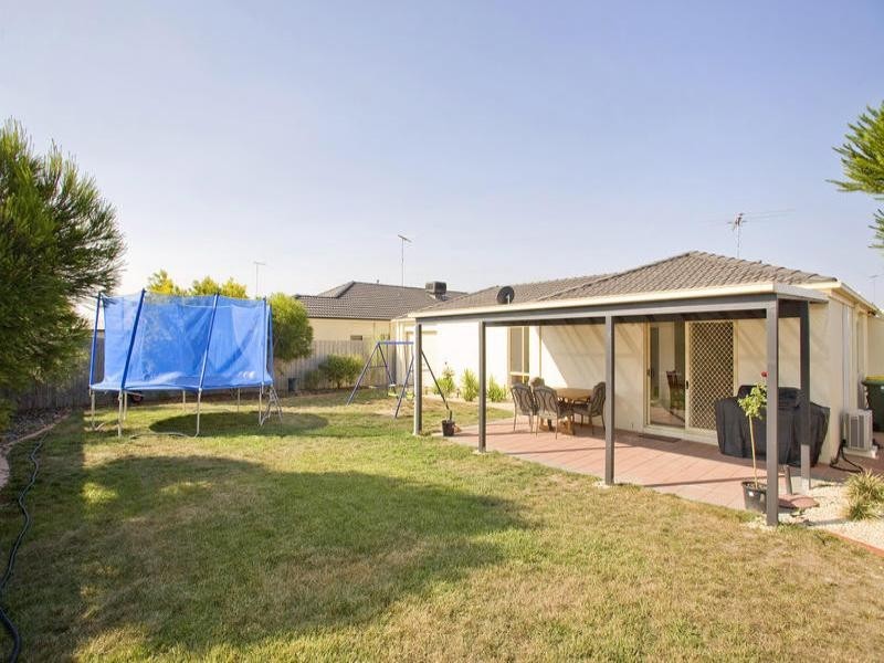 4 Wisteria Court, Lara VIC 3212