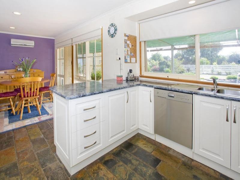 25 Kiddle Drive, Lara VIC 3212