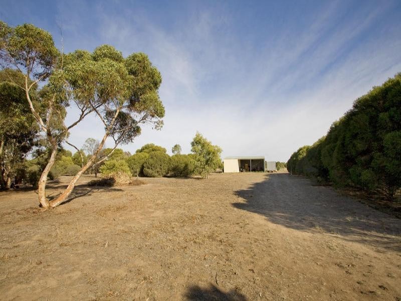 45 Perkins Road, Lara VIC 3212