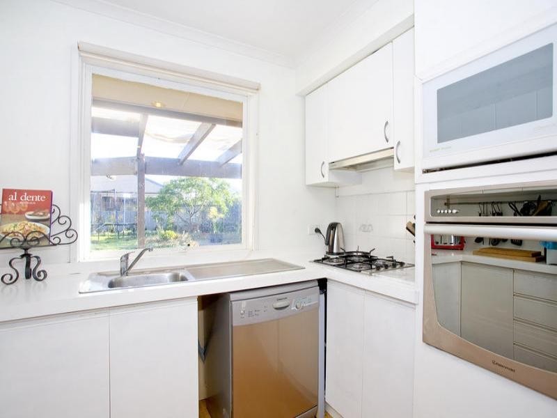 14 Kantara Crescent, Lara VIC 3212