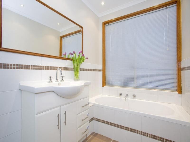 3 Caldermeade Road, Corio VIC 3214