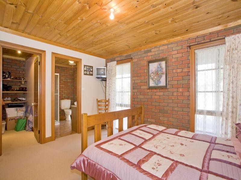 60 Darlington Drive, Anakie VIC 3221