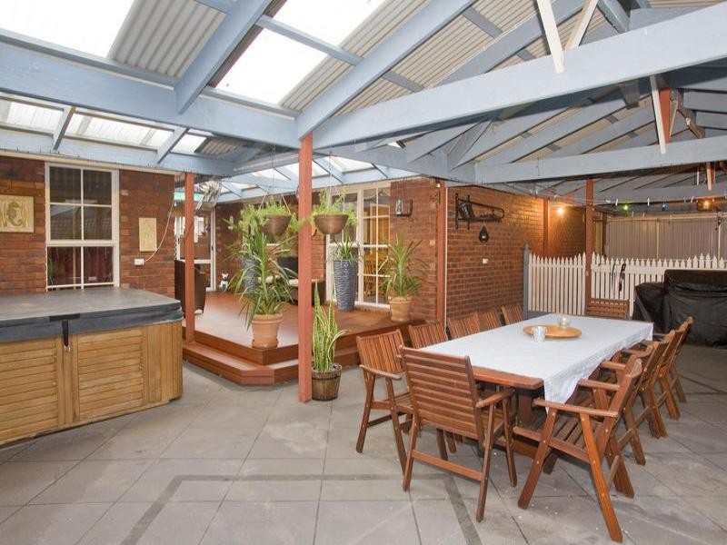 3 Swan Street, Lara VIC 3212