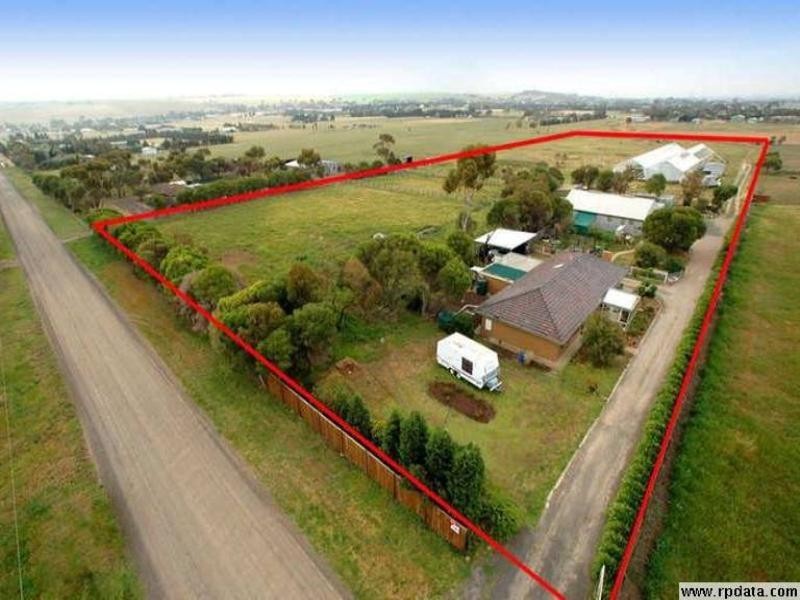 10 Frys Road, Lara VIC 3212