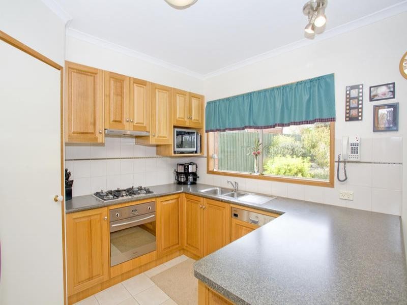 31 Pineview Court, Lara VIC 3212