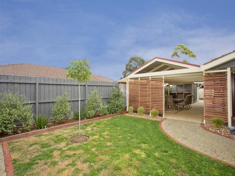 34 Henderson Drive, Lara VIC 3212