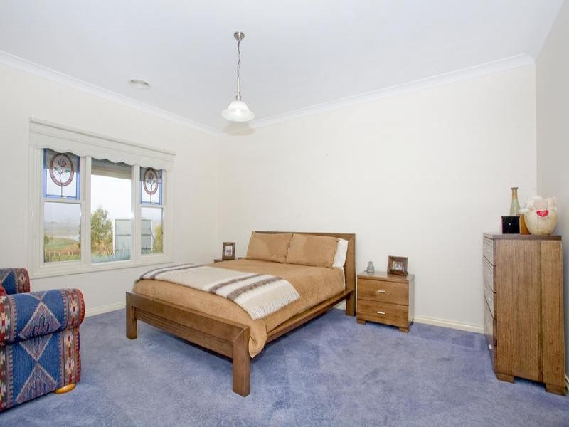 65 Lakeside Boulevard, Lara VIC 3212