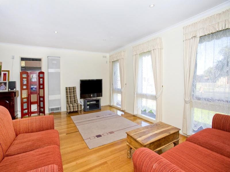 86 Cloverdale Drive, Corio VIC 3214