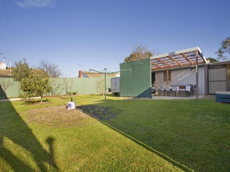 25 Georgia Grove, Corio VIC 3214