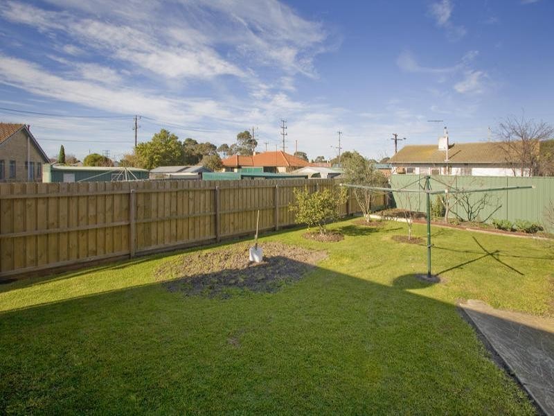 25 Georgia Grove, Corio VIC 3214