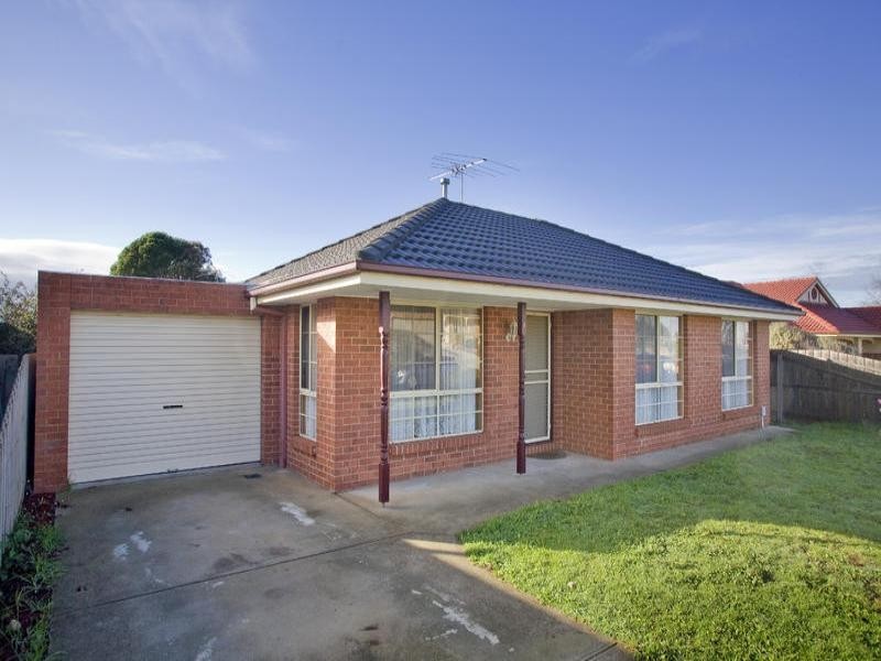 Unit 1/29 Balagundi Drive, Lara VIC 3212