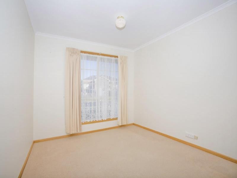 Unit 1/29 Balagundi Drive, Lara VIC 3212