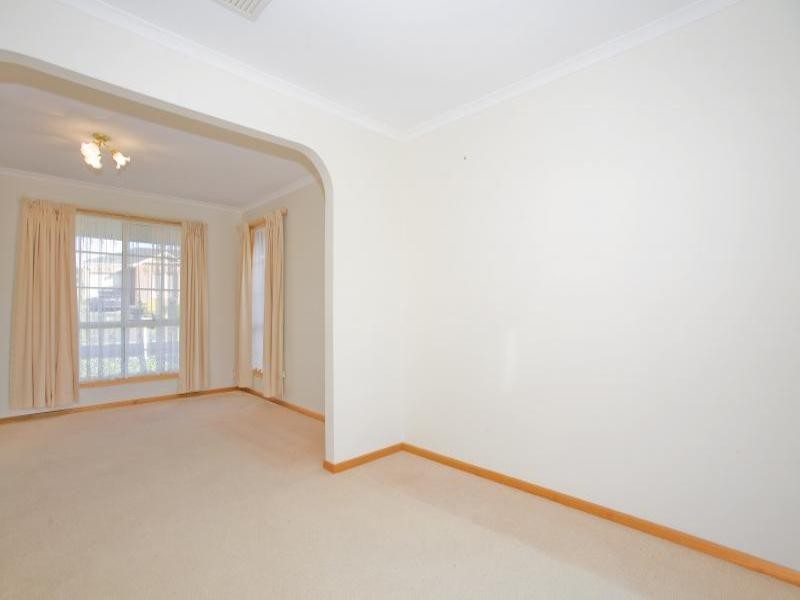 Unit 1/29 Balagundi Drive, Lara VIC 3212