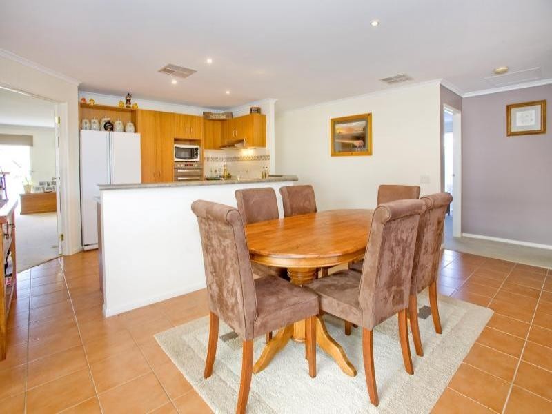 5 Ingrid Place, Lara VIC 3212