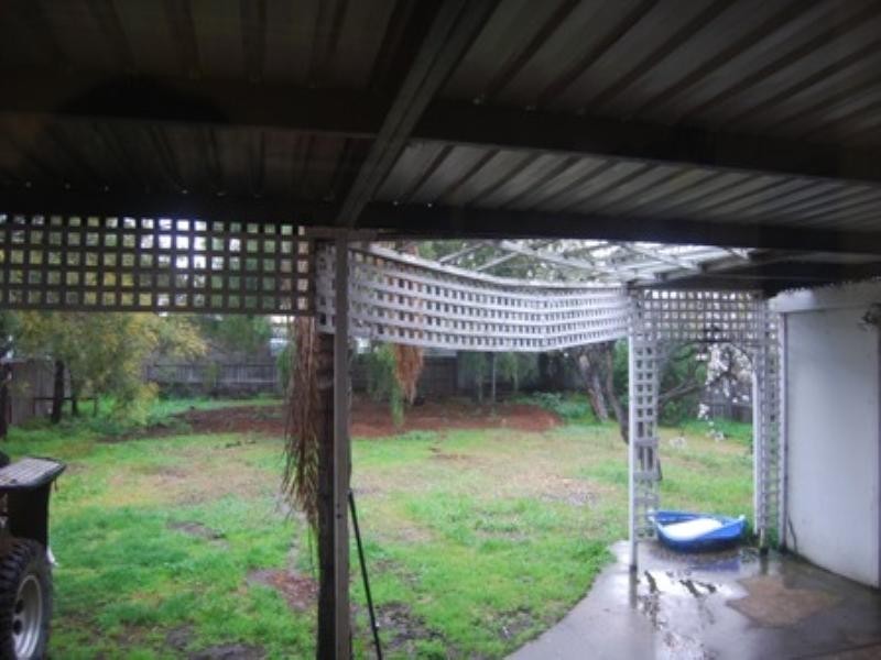 26 Pine Avenue, North Shore VIC 3214